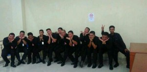 BERITA FOTO: Lucu !!! Saat Aspri Bupati Minut Bertingkah Gokil