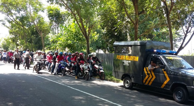 Karyawan Demo, Petinggi Coca-cola "Kabur"