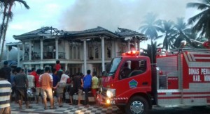Rumah Nyaris Rata Tanah, DANNY SONDAKH di Luar Daerah