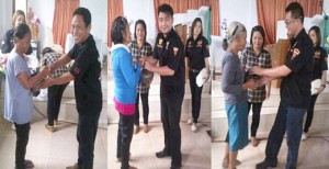 Garda Manguni Mitra Serahkan Bantuan Sosial di Desa Bunag