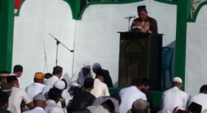 Wabup Minut Sholat Ied di Denzipur Kalawat