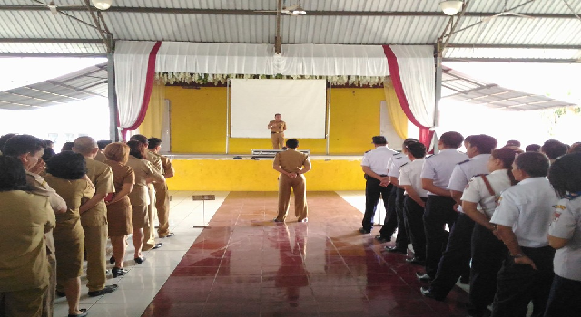 Sekda Rindengan Pembina Apel