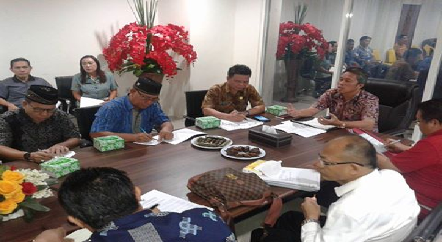 FRANKY WONGKAR Rapat Bersama FKUB, FKDM Dan FPK 8 Wakil Pimpin Rapat