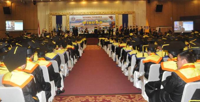 Wisuda Unsrat