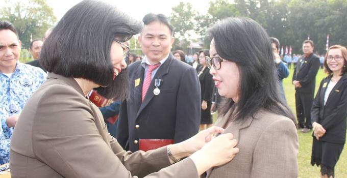 Flora Kalalo: Pengabdianku Untuk Mencerdaskan Bangsa