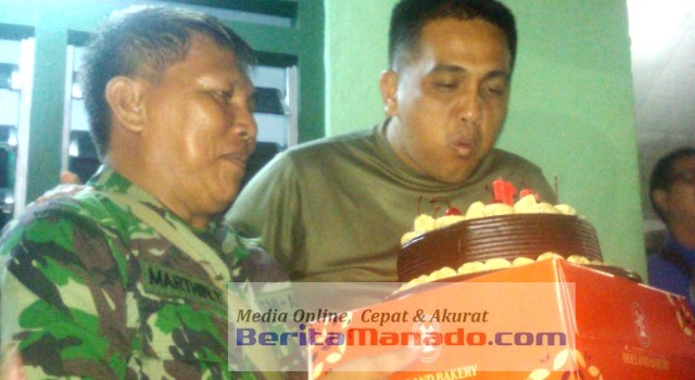 Kejutan ulang tahun dari anggota Kodim 1309/Manado dan para wartawan pos liputan Kodim