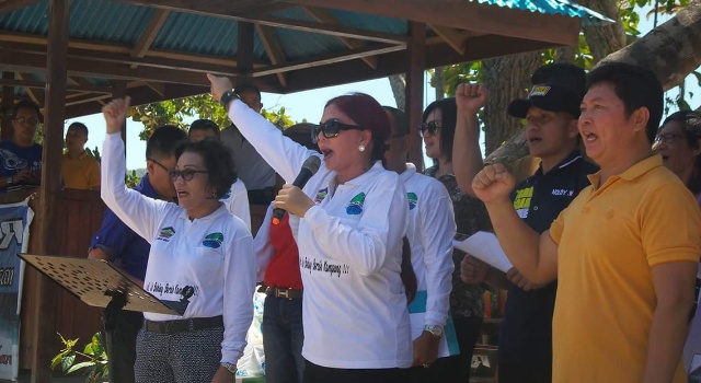 Peringati HUT RI, Pemkab Minut Bersih-bersih Pantai Pall
