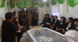 Minut Berduka, Ayahanda Wabup JOPPI LENGKONG Tutup Usia