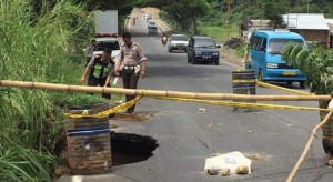 Longsor! Waspada Jika Melewati Ring Road