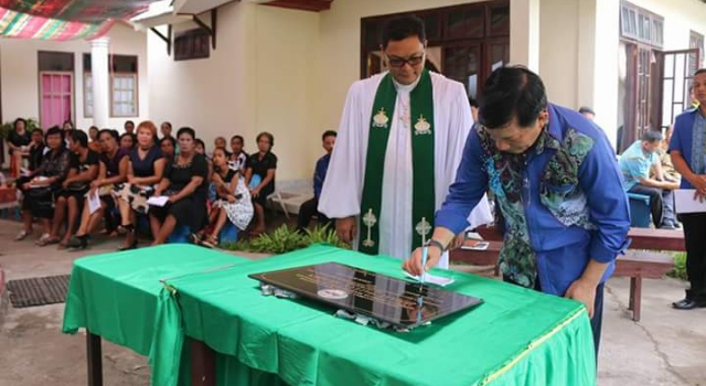 Usai Arungi Lautan, VICKY LUMENTUT Minta Jemaat Bersemangat Dalam Tuhan