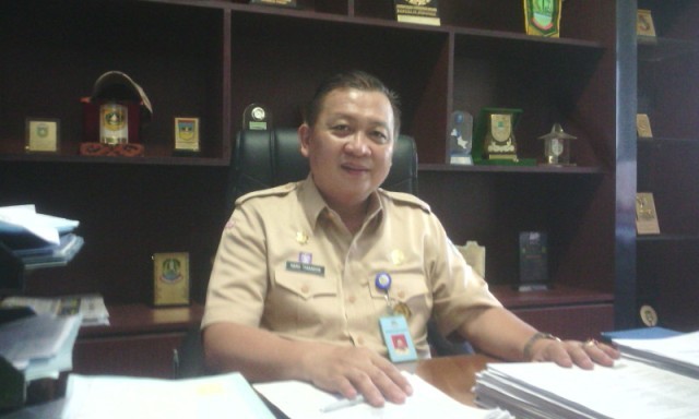 Kepala Disdukcapil, Hans Tinangon.