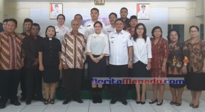 VONNIE PANAMBUNAN Lantik Pengurus FKUB dan BKSAUA Periode 2016-2021