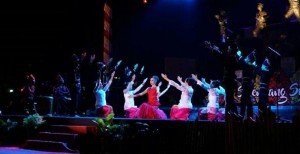 Hebat !!! Tarian Musik Maengket Berkumandang di Zero Point Malioboro, Yogyakarta