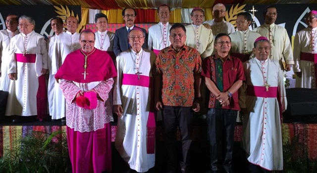 OMK Keuskupan Manado Ucapkan Terima Kasih Kepada OLLY DONDOKAMBEY
