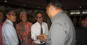 APBD-P Diparipurnakan, OLLY DONDOKAMBEY Berkomitmen Tak Keluar Dari Kesepakatan