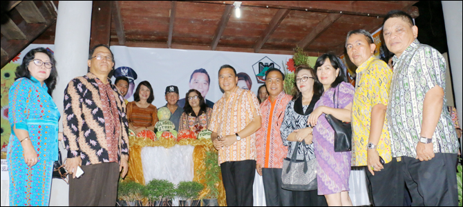 Jimmy Eman Membaur Bersama Masyarakat di Penutupan Pameran