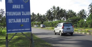 AWAS !!! TIKUNGAN TAJAM SETAJAM SILET