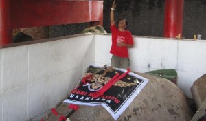BERITA FOTO I : Ritual di Watu Pinawetengan