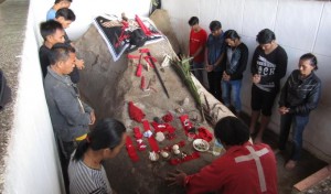 Luar Biasa !!! Ritual Watu Pinawetengan Hari Ini Hadirkan Dotu Siouw Kurur (Bisu)