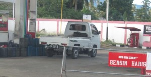 Aneh… BBM di SPBU Tutuyan dan Belang Cepat Habis, Padahal Banyak Antrian Begini