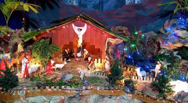 Kandang Natal di Paroki St Paulus Lembean