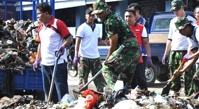 Pemerintah Gandeng TNI-POLRI Serbu Pesisir Pantai Manado