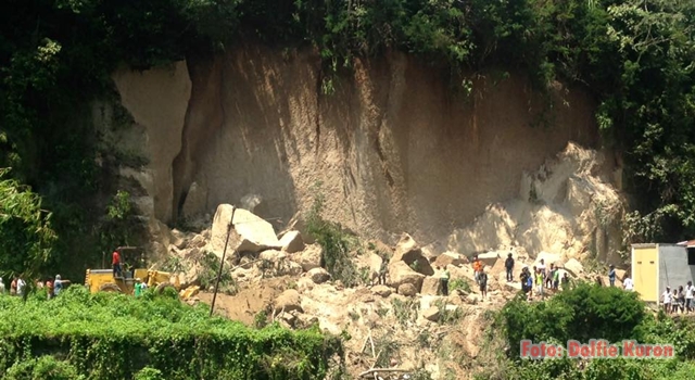 BERITA FOTO: Tanah Longsor Gua Jepang Kiawa