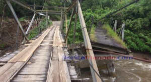 Jembatan Rawan Ambruk, Nyawa Warga Kuwil Terancam !!!