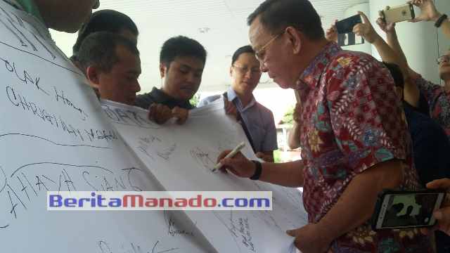 Peduli !!! Wartawan Minsel Gelar “Deklarasi Anti Berita Hoax” 9 Sekdakab Minsel, Drs. Danny Rindengan, MSi