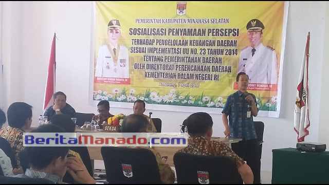 Danny Rindengan Buka Sosialisasi Pengelolaan Keuangan Daerah Minsel
