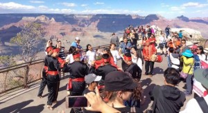 Maengket Minahasa Tampil di Grand Canyon National Park