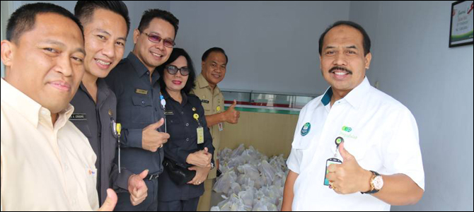 Bazaar Sembako Murah Safari Ramadhan BUMN di Kota Tomohon