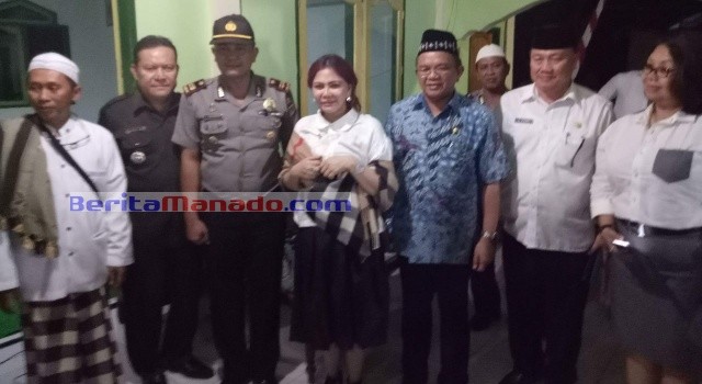 Forkopimda Minut berada di Masjid Al-Mitah Desa Lansa Kecamatan Wori.