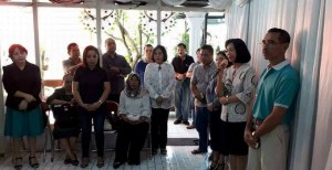 BERITA FOTO: Ellen Kumaat Melayat Mantan PR3 Unsrat
