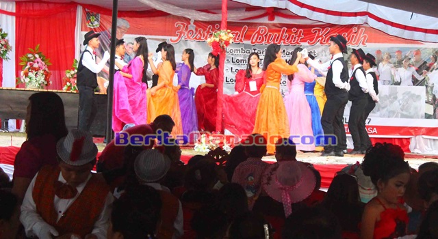 Festival Bukit Kasih 2017 Sukses Digelar 11 Penampilan kelompok tarian Katrili