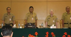 Apel Kerja Perdana, OLLY DONDOKAMBEY Ingatkan Disiplin ASN Pemprov