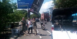 Pemkot Manado akan Tuntut Pertanggungjawaban Pemasang Iklan yang Merusak Trotoar