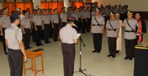 Sertijab di Polda Sulut: Kombes Pol Darwanto Jabat Direktur Binmas, AKBP Ruben Dir Tahti 