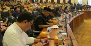 Paripurna DPRD Sulut Sepakat Menindaklanjuti Ranperda dan Perubahan Perda Ini