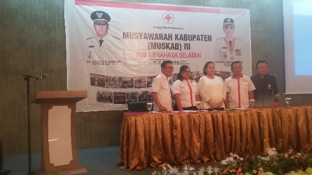 Sah !!! dr Michaela Paruntu Ketua PMI Minsel Periode 2017-2021