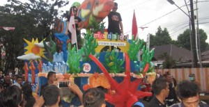 BERITA FOTO: Manado Fiesta 2017, FisCo Carnival (I)
