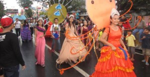 BERITA FOTO: Manado Fiesta 2017, FisCo Karnival (IV)