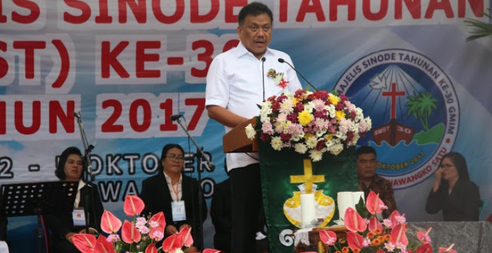 OLLY DONDOKAMBEY Berharap SMST Mampu Gelorakan Kembali Spirit Pelayanan GMIM