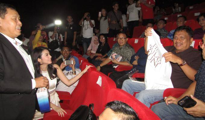 Wow !!! "Ada yang Coba Memasangkan DONDOKAMBEY dan TUMBELAKA"