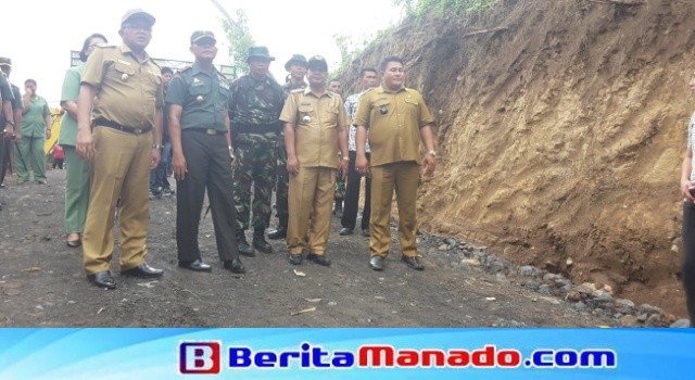 Jalan Manunggal yang dirintis Satgas TMMD ke-100.