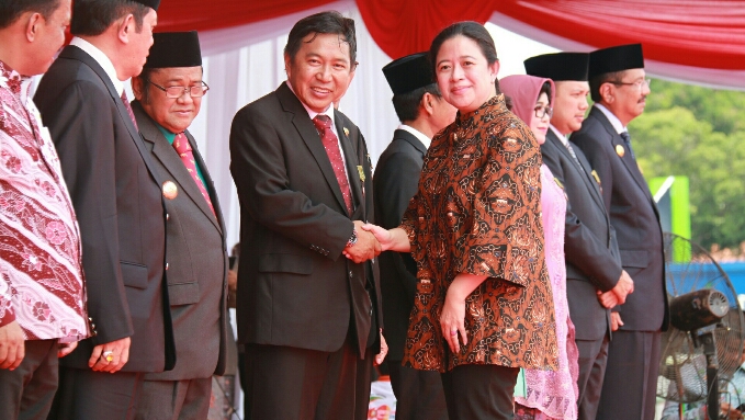 Bupati JAMES SUMENDAP Kembali Raih Penghargaan Presiden