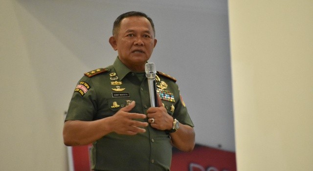 Mayjen TNI Ganip Warsito