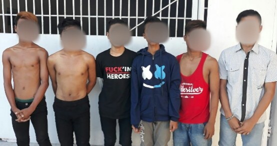 Remaja bawa sajam
