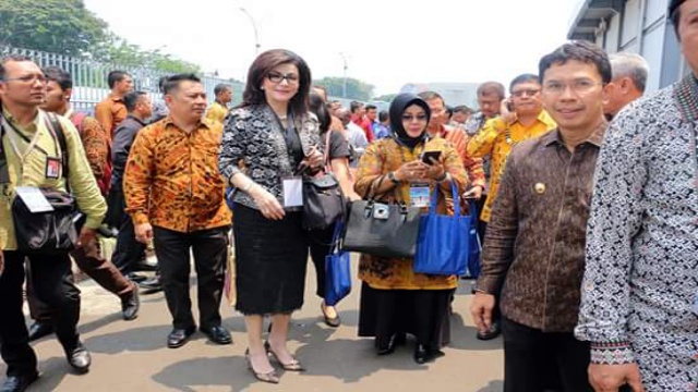 Bupati TETTY PARUNTU Hadiri Rapat Kerja Pemerintah di Jakarta