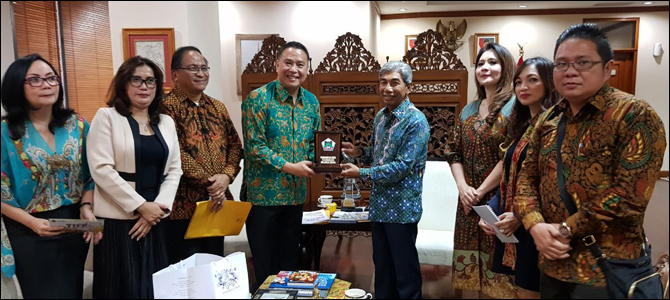 Wamen Fachir Sebut Tomohon Pelopor Kemajuan Pariwisata di Sulawesi Utara